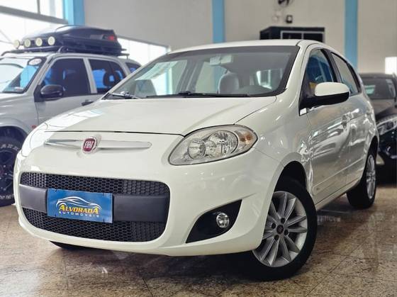 FIAT PALIO 1.6 MPI ESSENCE 16V FLEX 4P AUTOMATIZADO